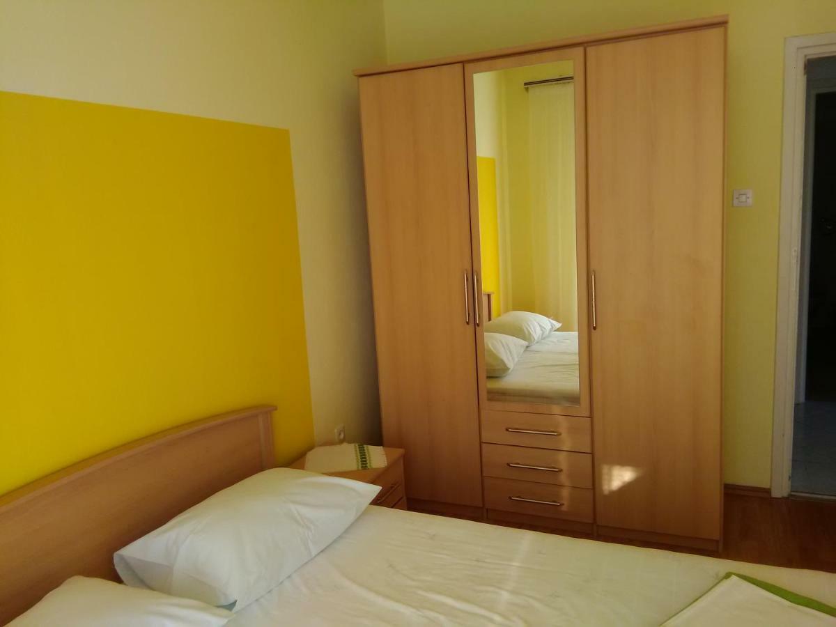 Apartments Mare Croatia Senj  Esterno foto